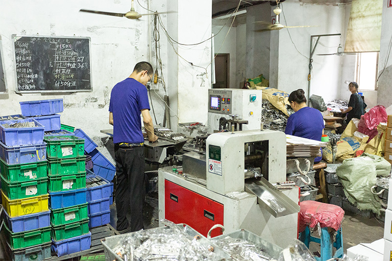 Наша фабрика оснащена передовым производственным оборудованием,