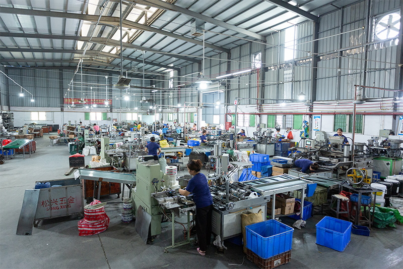 Наша фабрика оснащена передовым производственным оборудованием,